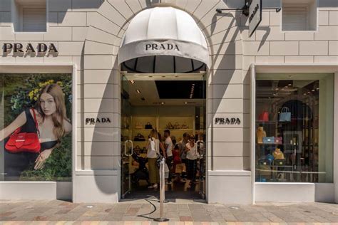 fidenza village borse prada|prada outlet milan.